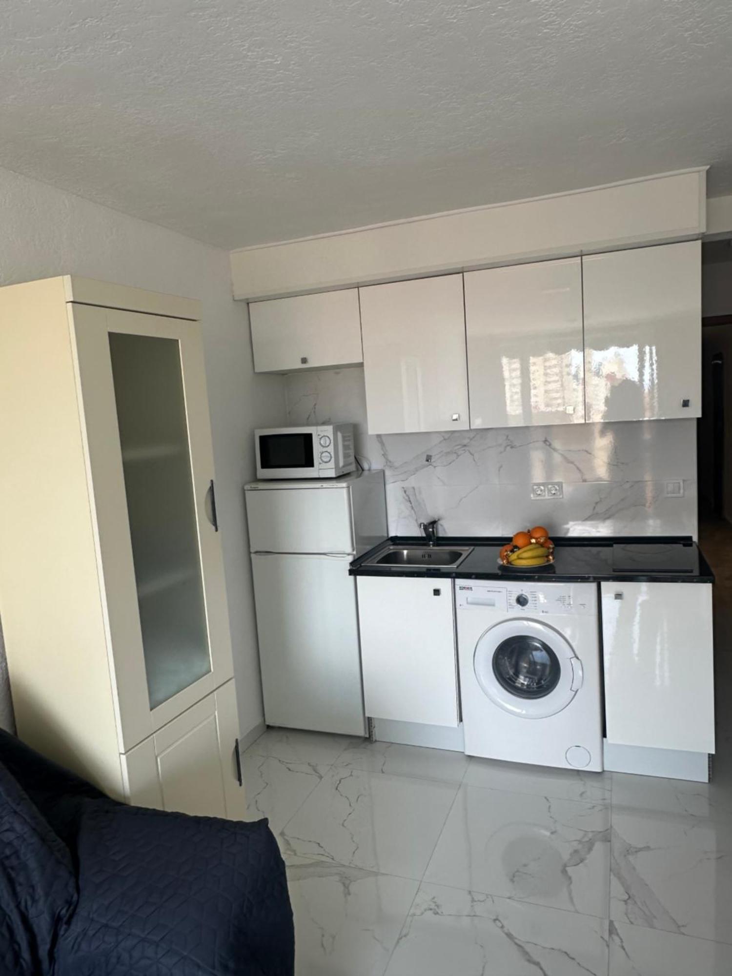 Plaimon Apartamento - Estudio Бенідорм Екстер'єр фото
